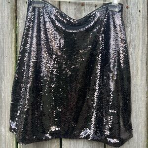 NWT black/silver sequin mini skirt